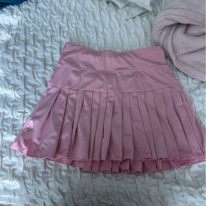 Pink pleated skirt